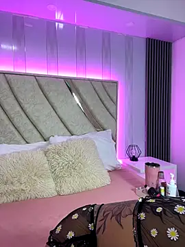 bellalumi online show from 09-14-25, 11:42