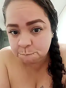 Snapshot of Miss_Adriana01 chatting on 04-29-26, 05:17 Miss Adriana01 online show from 04-29-26, 05:17