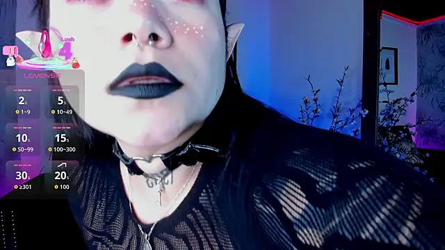 Snapshot of _raven_black chatting on 11-06-25, 04:19 raven black online show from 11-06-25, 04:19