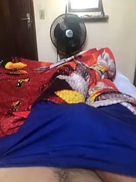 Snapshot of jmmm140793 chatting on 10-26-25, 12:11 jmmm140793 online show from 10-26-25, 12:11