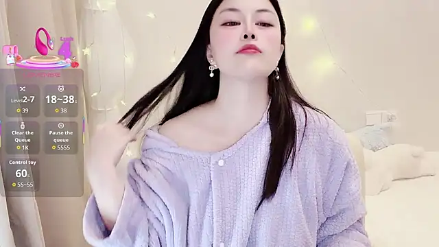 Snapshot of LuLu-Moon chatting on 02-24-26, 09:46 LuLu-Moon online show from 02-24-26, 09:46