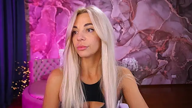 BellaRayyy online show from 10-20-25, 02:23