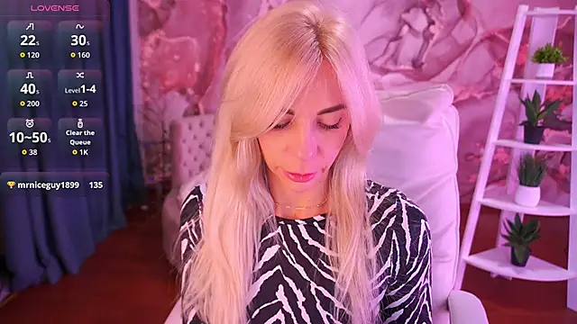 BellaRayyy online show from 11-15-25, 03:15