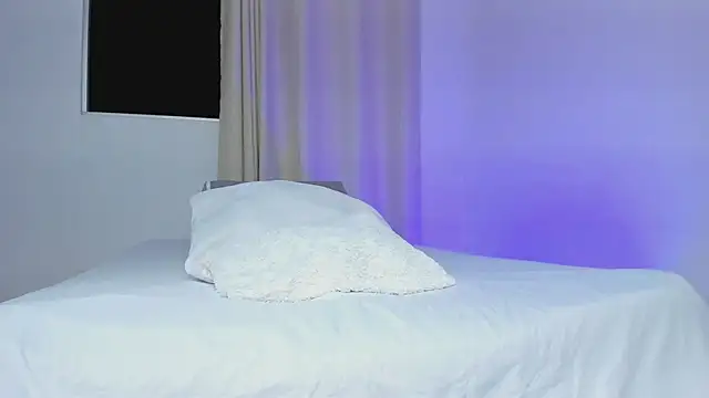 Selenafox 0 online show from 09-10-25, 01:38