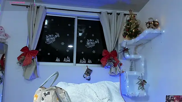 Selenafox 0 online show from 11-21-25, 01:48