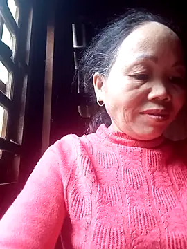  YooY  online show from 10-21-25, 01:06