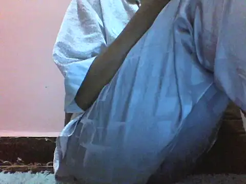 Moongodessy online show from 12-15-25, 05:44