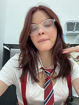 Snapshot of SMELLSEX chatting on 04-11-26, 06:34 SMELLSEX online show from 04-11-26, 06:34