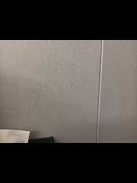 Snapshot of xxxx25261 chatting on 05-20-26, 01:28 xxxx25261 online show from 05-20-26, 01:28