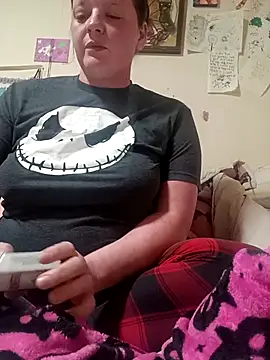 Butterflyann9090 online show from 11-24-25, 09:25