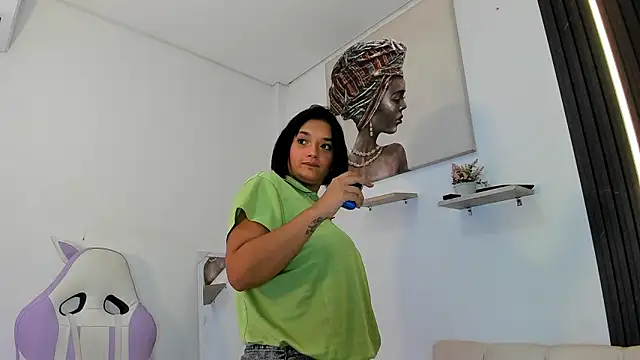 Gabrielaa Miller  online show from 11-13-25, 07:35