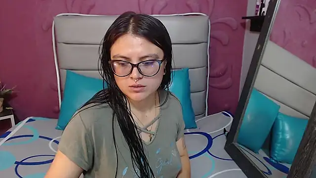 Cailing Zu online show from 10-01-25, 07:42