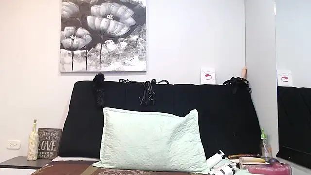 DonnaJoness online show from 11-06-25, 08:54