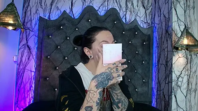 Snapshot of Zami_Escobar_of chatting on 09-18-25, 06:32 Zami Escobar of online show from 09-18-25, 06:32