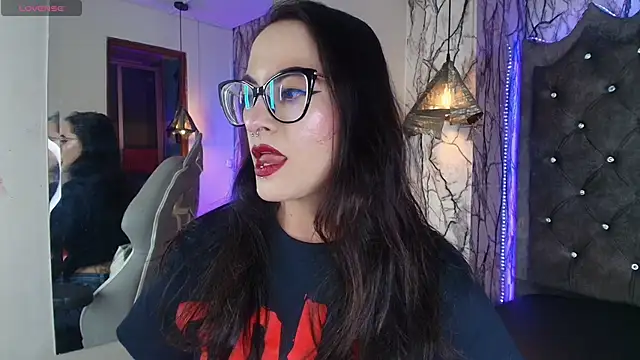 Snapshot of Zami_Escobar_of chatting on 10-06-25, 07:33 Zami Escobar of online show from 10-06-25, 07:33