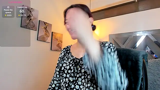 Snapshot of Candy_Hott7 chatting on 10-09-25, 08:40 Candy Hott7 online show from 10-09-25, 08:40