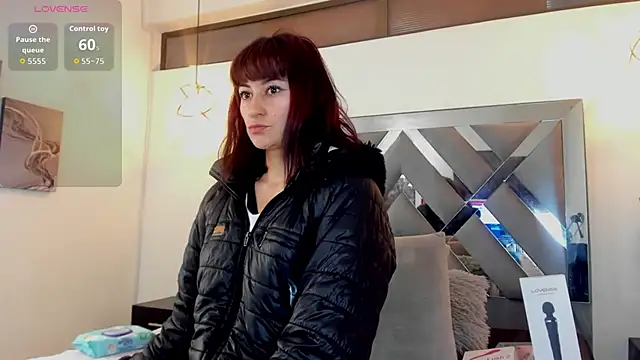 Snapshot of Candy_Hott7 chatting on 11-19-25, 08:31 Candy Hott7 online show from 11-19-25, 08:31