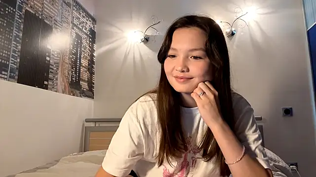 KiraVelvet online show from 09-20-25, 06:25