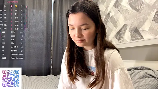 KiraVelvet online show from 11-05-25, 08:14