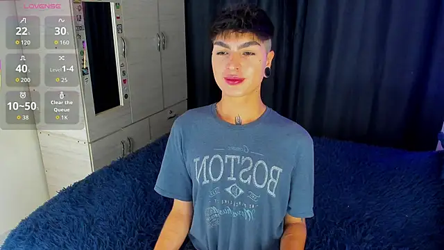 Snapshot of Dark_luckyyy chatting on 09-19-25, 10:54 Dark luckyyy online show from 09-19-25, 10:54