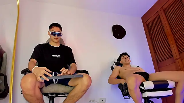 sotooliver3 online show from 09-21-25, 07:15