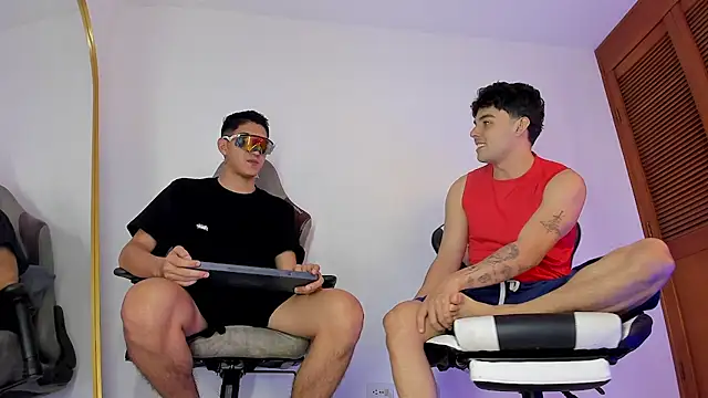 sotooliver3 online show from 02-09-26, 08:35