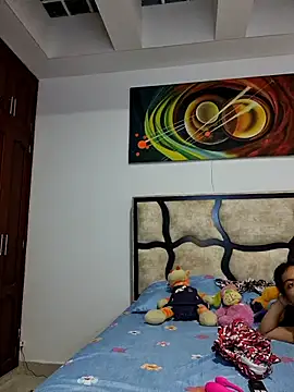 Snapshot of Nezuko-uWux chatting on 06-14-26, 09:50 Nezuko-uWux online show from 06-14-26, 09:50