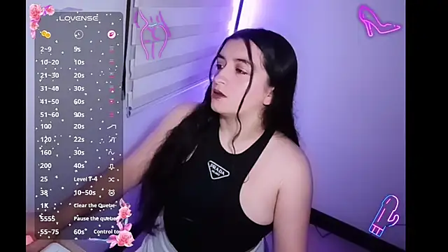 Snapshot of DanniG2000_ chatting on 11-25-25, 03:28 DanniG2000 online show from 11-25-25, 03:28