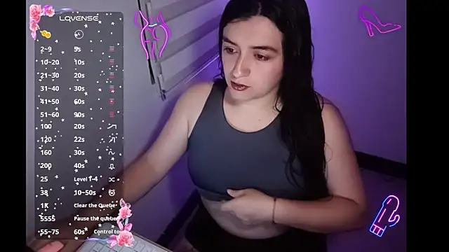 Snapshot of DanniG2000_ chatting on 12-01-25, 03:33 DanniG2000 online show from 12-01-25, 03:33