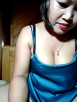 maycuc123 online show from 10-14-25, 06:36