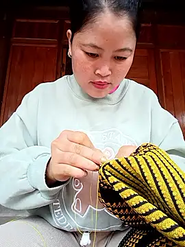 maycuc123 online show from 01-10-26, 01:40