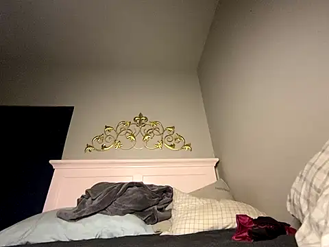 princesslivv online show from 12-22-25, 12:51