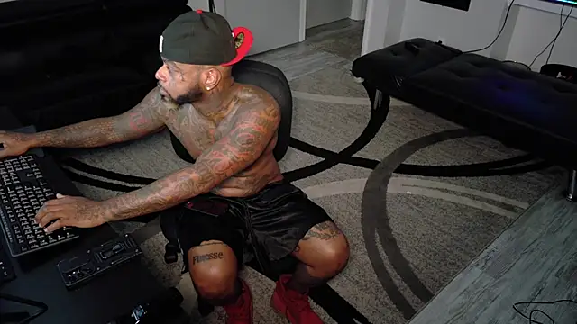 SLANGONDEMHOES online show from 10-17-25, 06:21