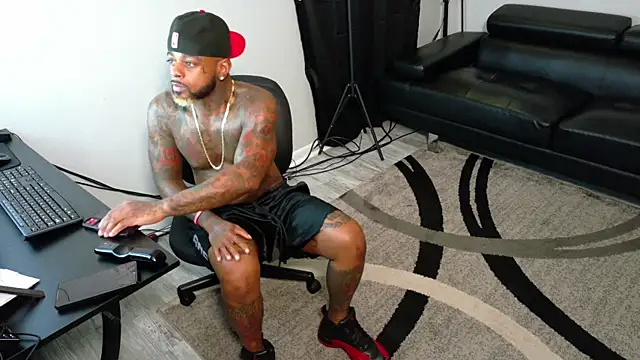 SLANGONDEMHOES online show from 10-22-25, 04:51