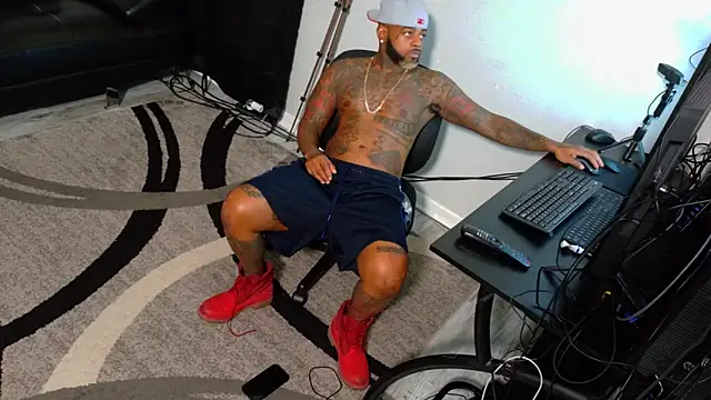 SLANGONDEMHOES online show from 11-07-25, 03:01