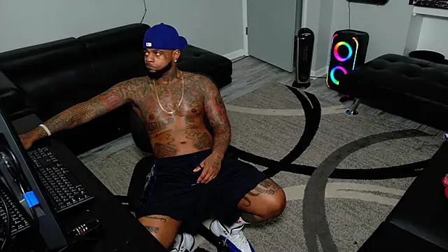 SLANGONDEMHOES online show from 02-08-26, 04:21