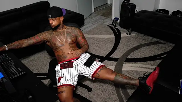 SLANGONDEMHOES online show from 02-16-26, 08:38