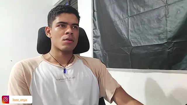 jonhsebastiann online show from 01-08-26, 04:15