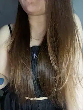 Snapshot of Hinne07 chatting on 09-18-25, 03:58 Hinne07 online show from 09-18-25, 03:58