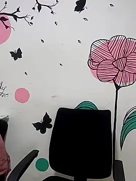 curvy diva  online show from 10-04-25, 11:52