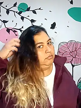 curvy diva  online show from 10-26-25, 11:49