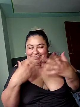 curvy diva  online show from 04-15-26, 09:26