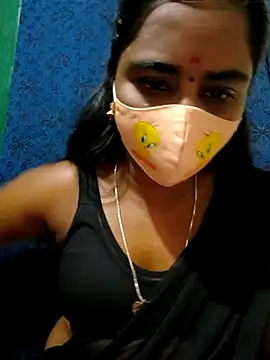 mini-queen online show from 09-10-25, 01:33