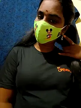 mini-queen online show from 10-03-25, 04:26