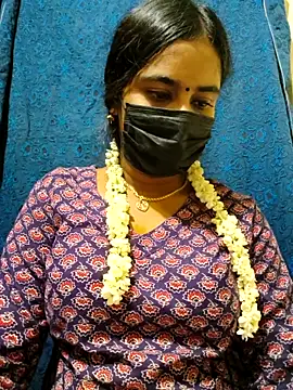 mini-queen online show from 03-26-26, 11:05