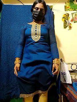 mini-queen online show from 06-19-26, 07:50