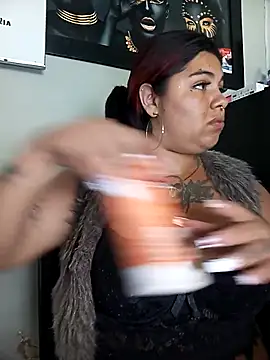 snow belle online show from 10-10-25, 09:03