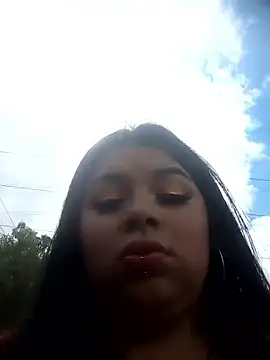 snow belle online show from 01-11-26, 03:06