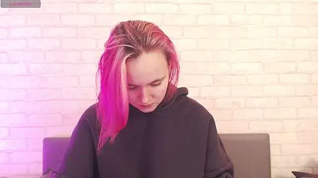 Ericha Stone online show from 11-06-25, 08:15