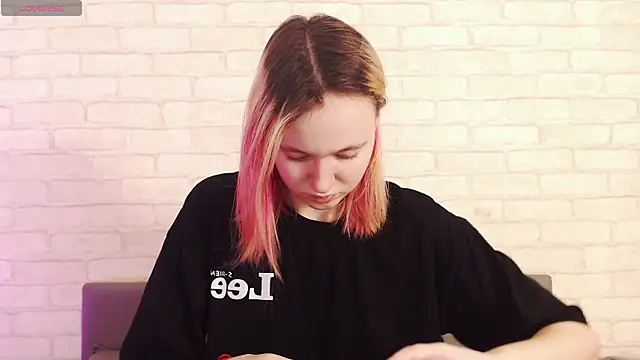 Ericha Stone online show from 02-14-26, 02:19